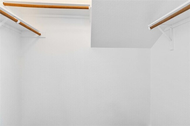 Building Photo - 14418 Pebble Run Path