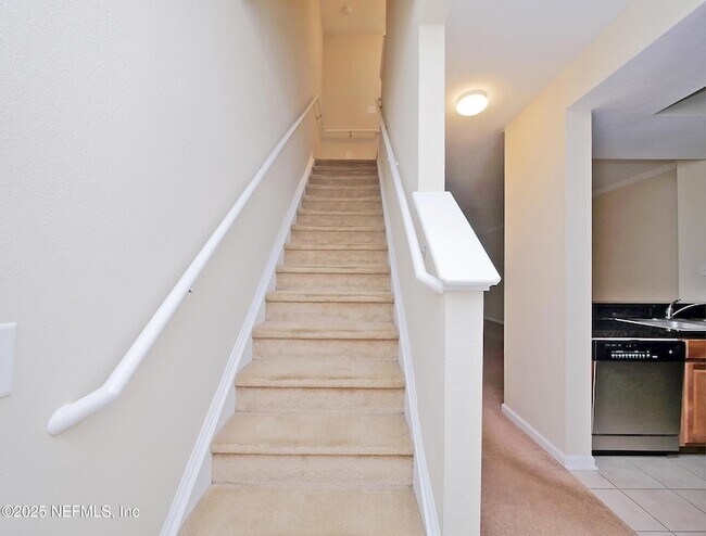 Building Photo - 10200 Belle Rive Blvd