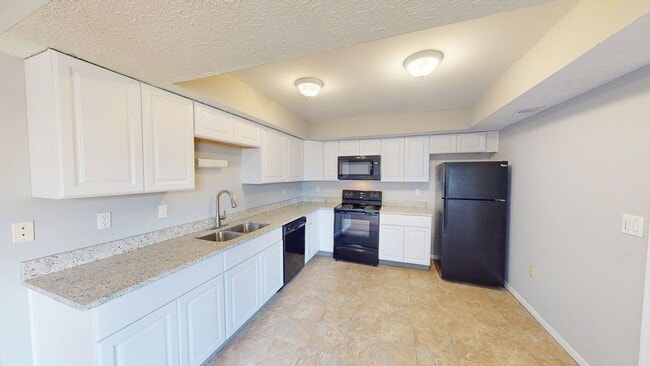 Building Photo - 3140 Walden Pl