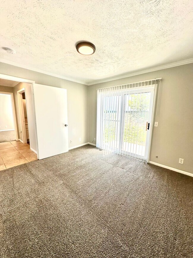 Building Photo - 1108 Mazatlan Cir