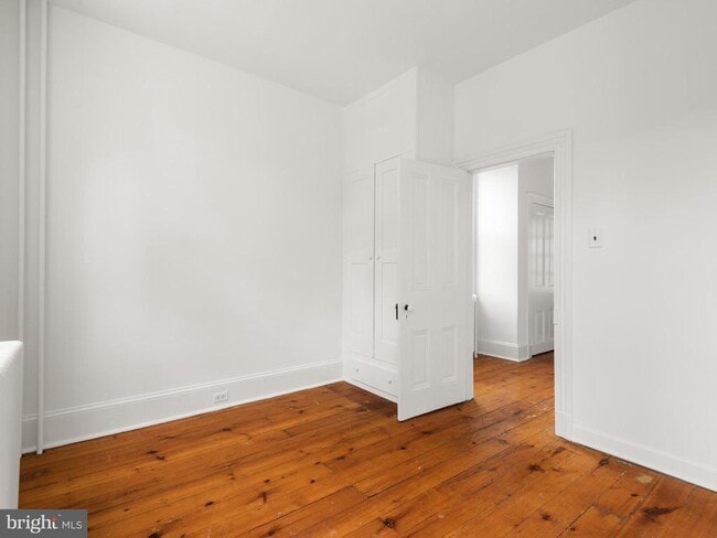 Building Photo - 318 N Matlack St