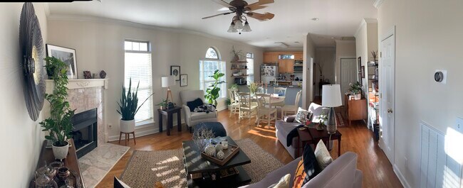 Main room - 5000 Park Ave