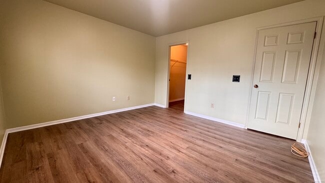 Building Photo - 25 Janet Cir