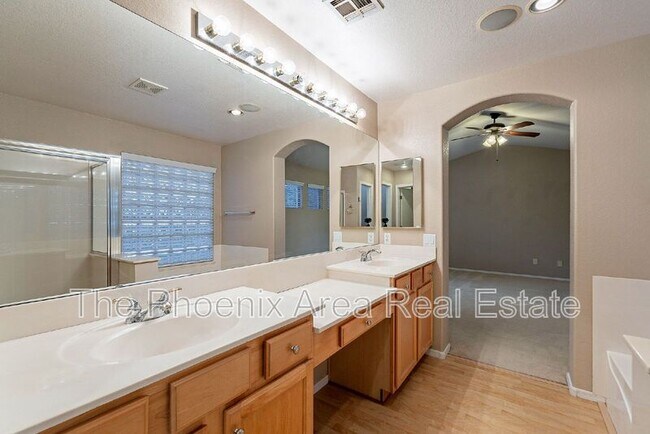 Building Photo - 1143 N Apollo Dr