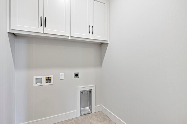 Building Photo - 20614 W 109th Ter