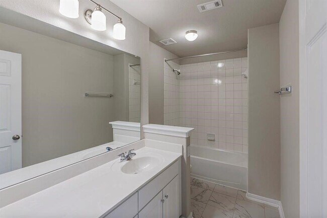 Building Photo - 26010 Steele Flower Dr