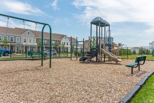 Building Photo - 1037 Ewell Farm Dr