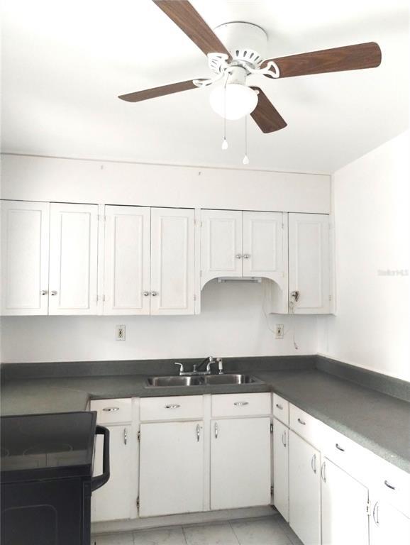 Building Photo - 147 Palm Dr