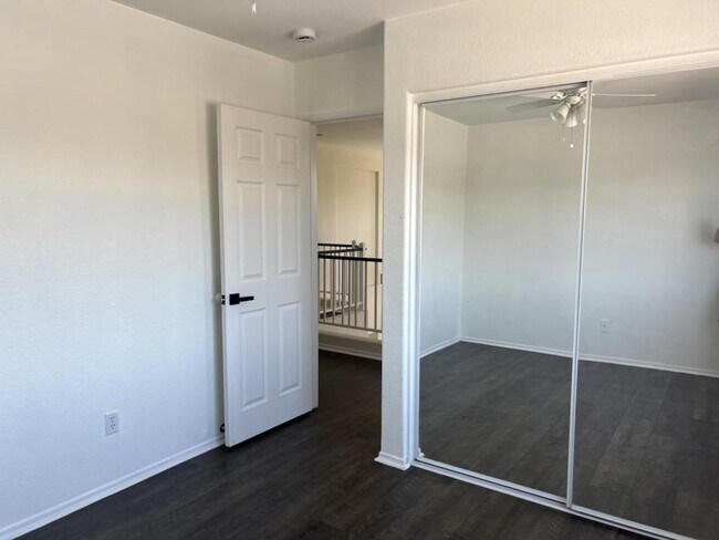 Building Photo - 29752 Camino Cristal