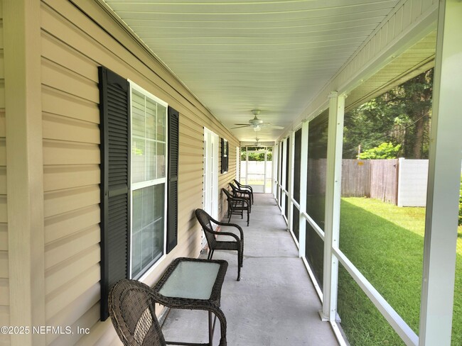 Building Photo - 37127 Lorena Dr