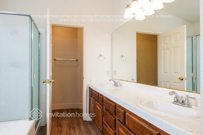 Building Photo - 238 Wren Dr