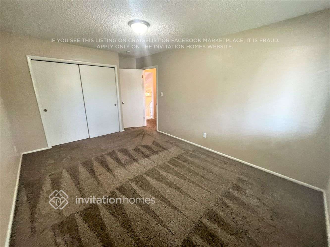 Building Photo - 998 S Miller St