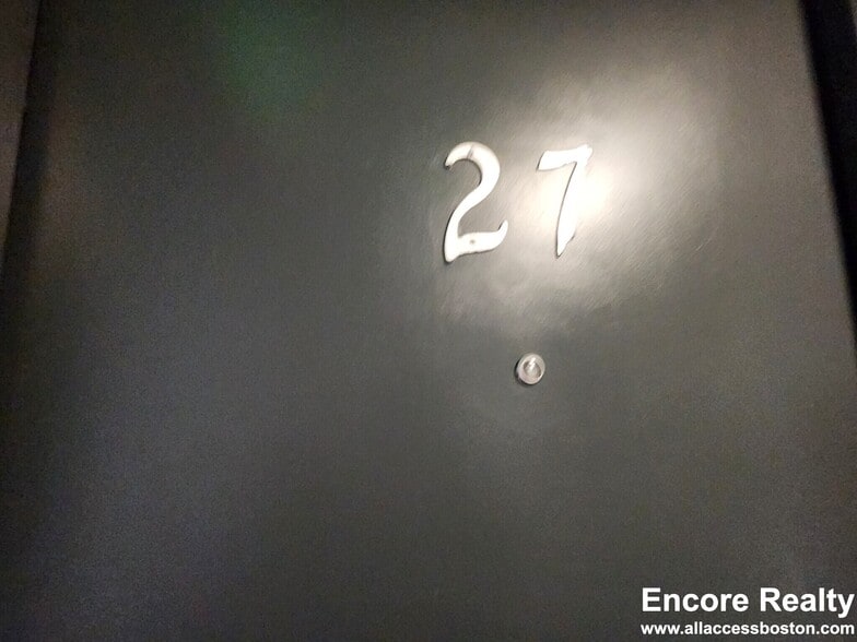 Building Photo - 15 Chester St