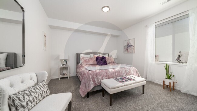 Building Photo - Beautiful Rancher in Cumbre Vista