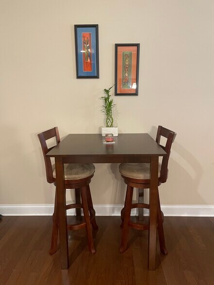 Building Photo - 8552 Loxton Cir