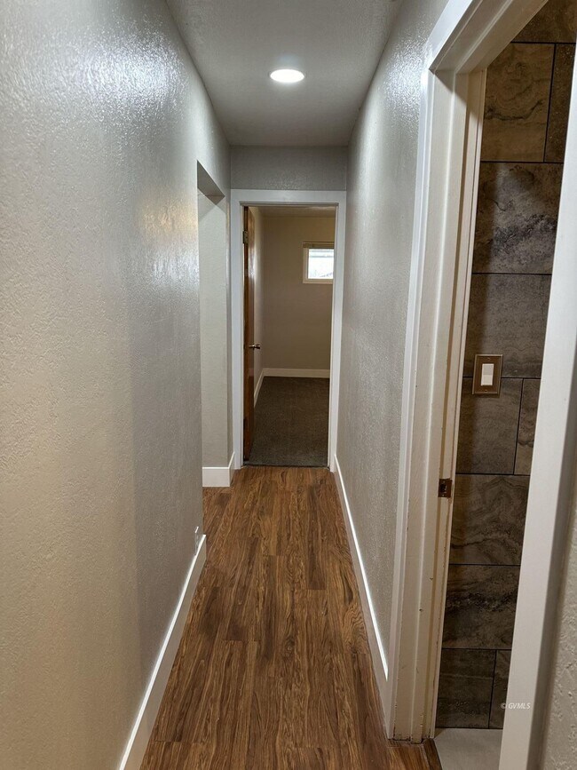 Building Photo - 2883 Bigler Ave