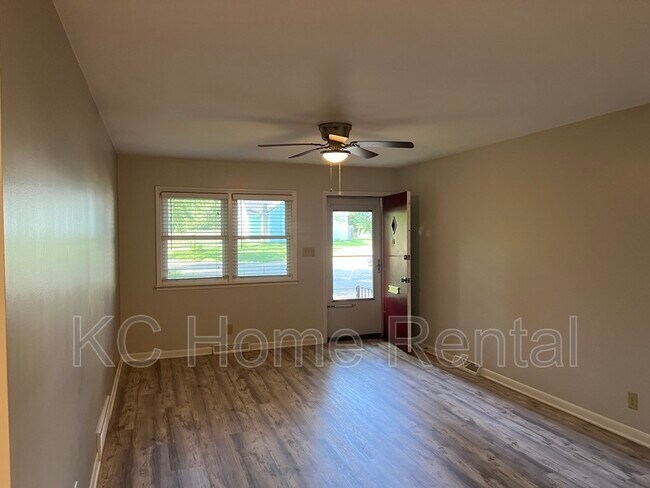 Building Photo - 506 Santa Fe St