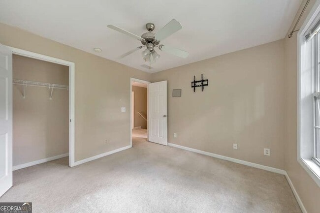 Building Photo - 1086 South Gordon Rd SW