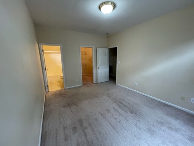 Building Photo - Beautiful Ranch home in Masterson Station                260615