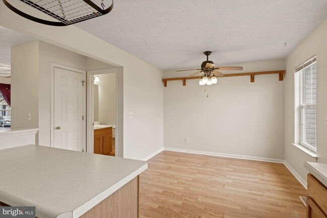 Building Photo - 321 Copperfield Ln