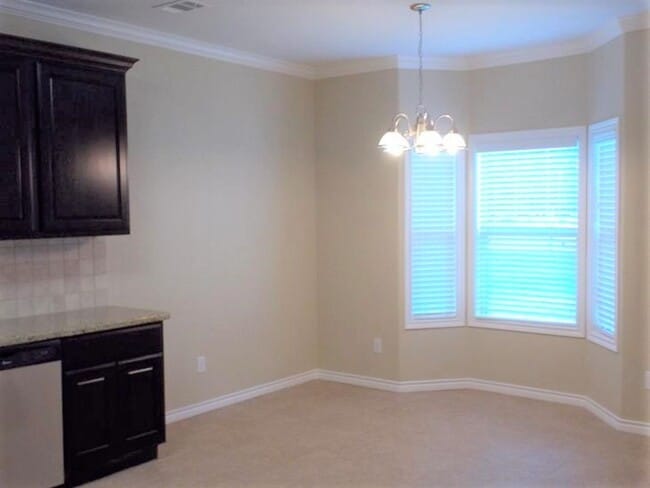 Building Photo - 1322 Milner Dr