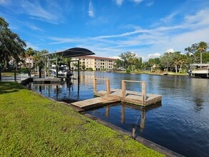 Building Photo - 6112 River Rd