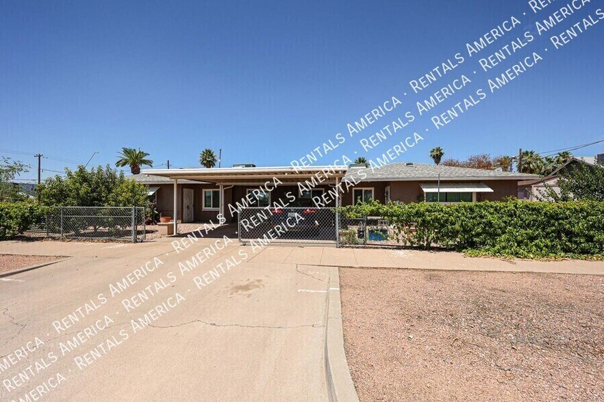 Building Photo - 160 S Hibbert