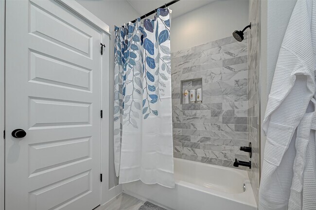 Building Photo - 2105 Sam Wilson St