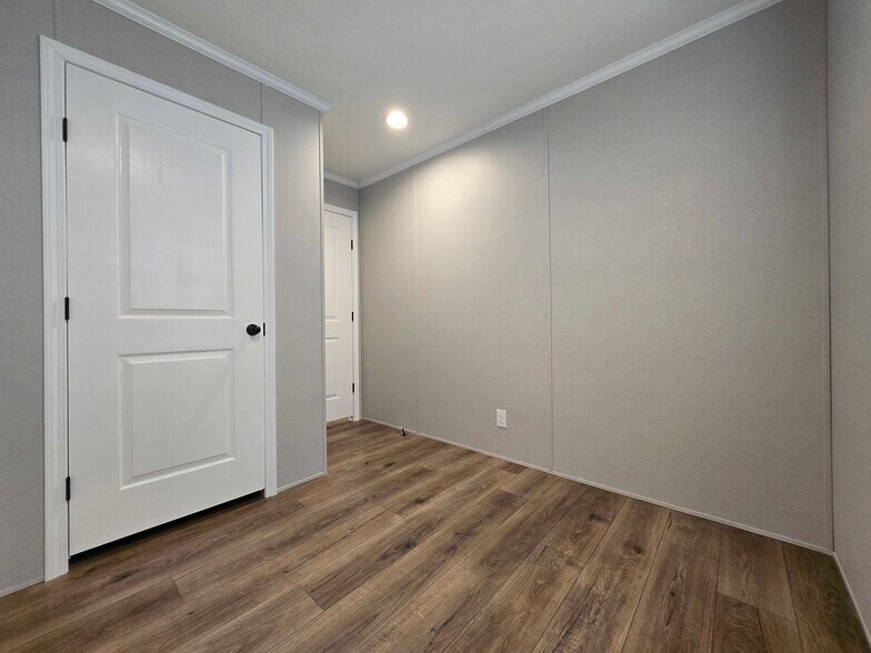 Building Photo - 52212 Worthington Ln
