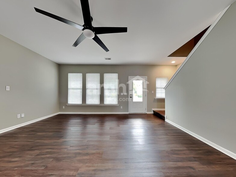 Building Photo - 144 Pine View Crossing