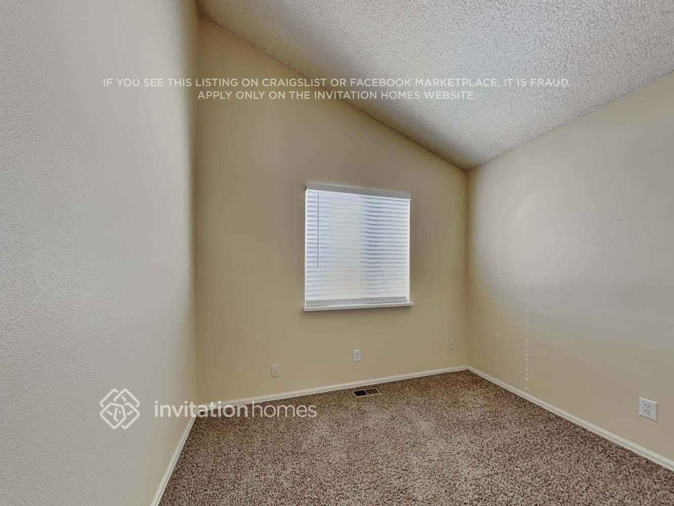 Building Photo - 3474 Foxridge Dr