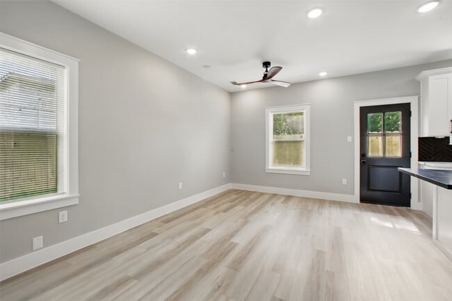 Building Photo - 4719 Mallow St