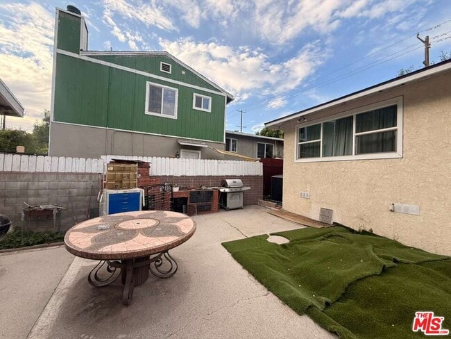 Building Photo - 3740 Mayfield Ave