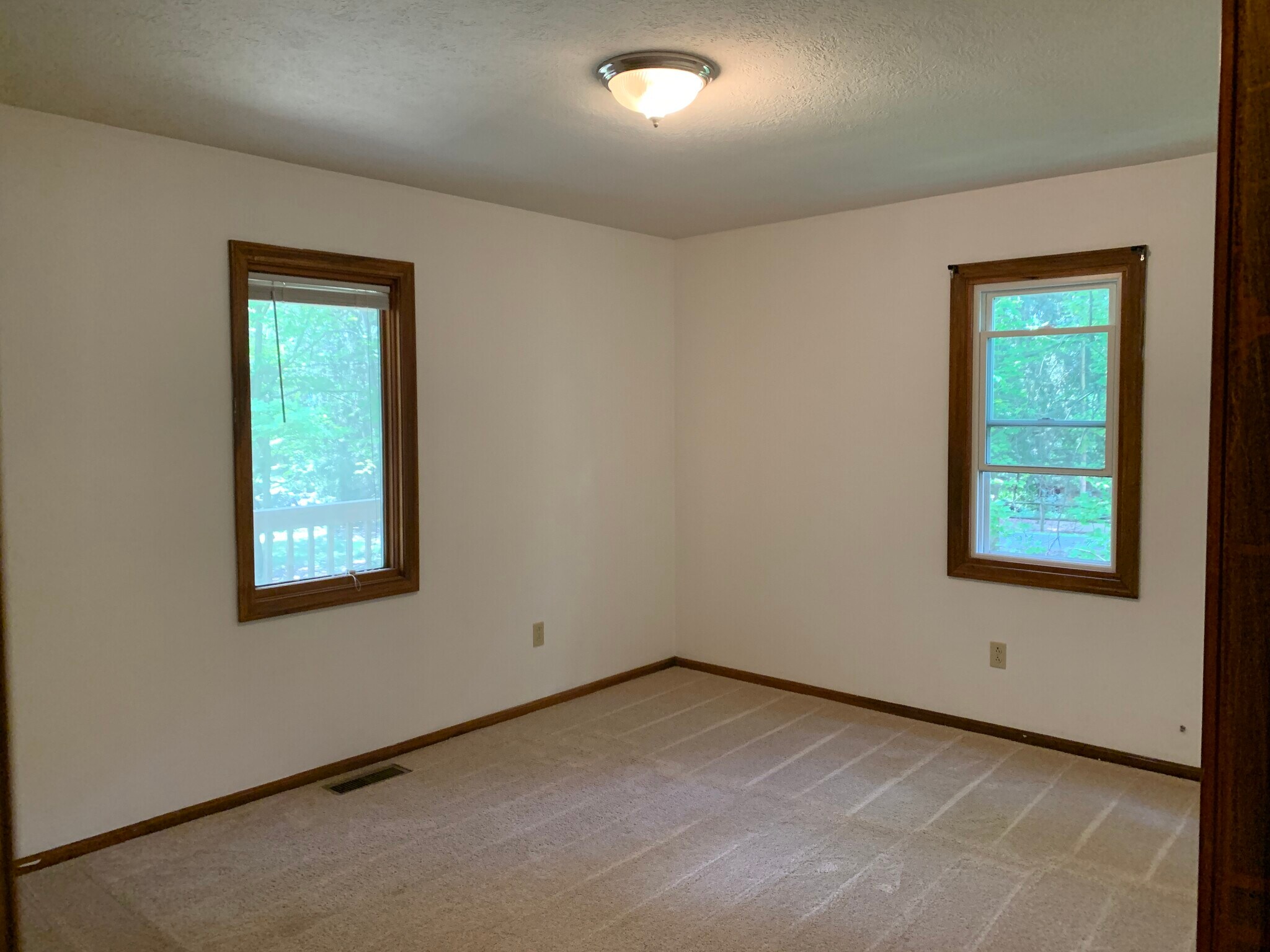 Building Photo - 5211 Portage St NW