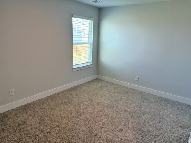 Building Photo - 229 Red Vineyard Wy