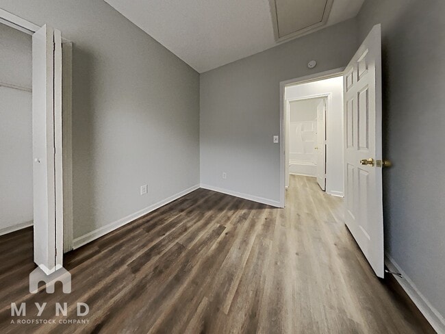 Building Photo - 4316 Hovis Rd