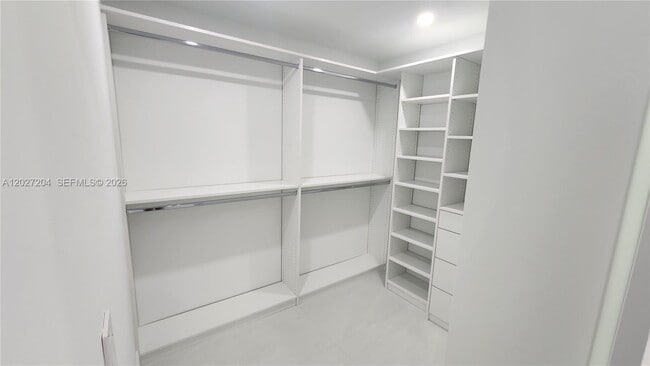 Building Photo - 13741 SW 46th Terrace