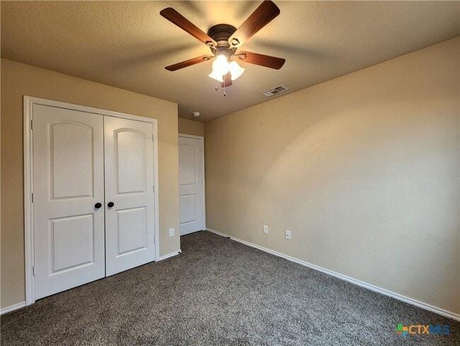 Building Photo - 303 Rosalie Dr