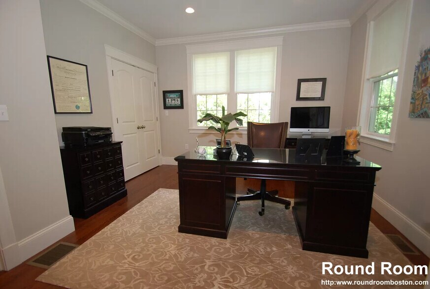 Building Photo - 3 Hickory Rd