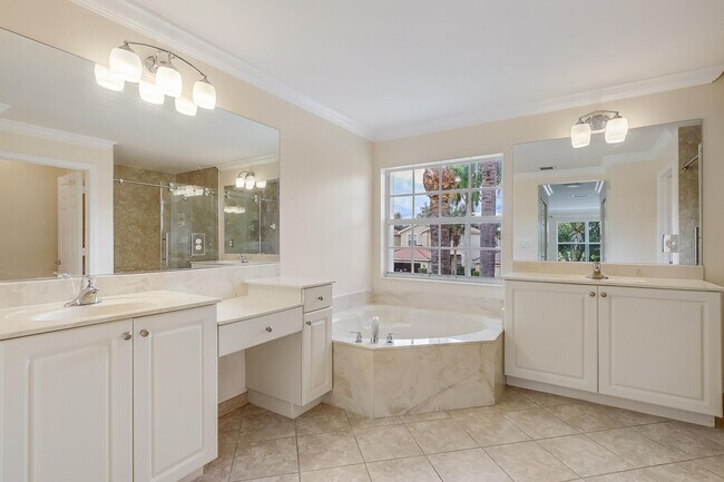Building Photo - 10208 White Water Lily Way