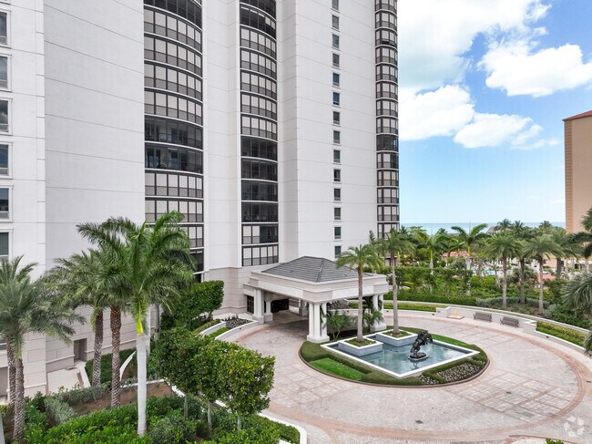 8665 Bay Colony Dr Naples, FL 34108-6775 - Remington at Bay Colony