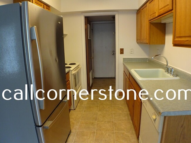 Building Photo - 2780 Hearthwood Ln