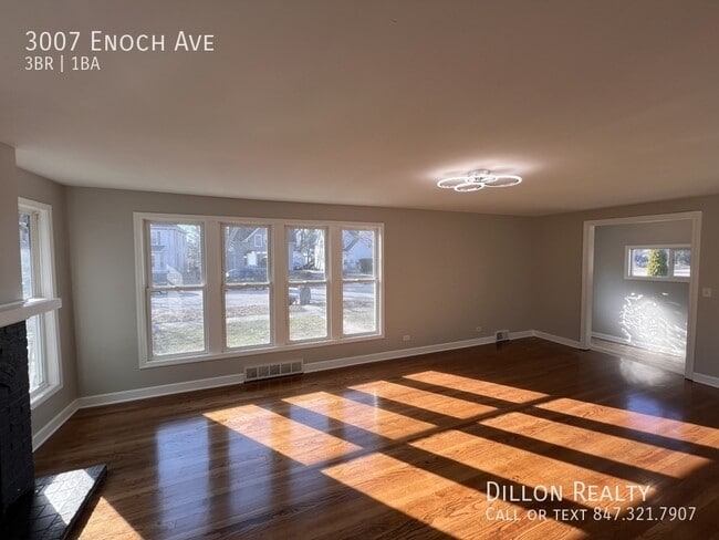 Building Photo - 3007 Enoch Ave