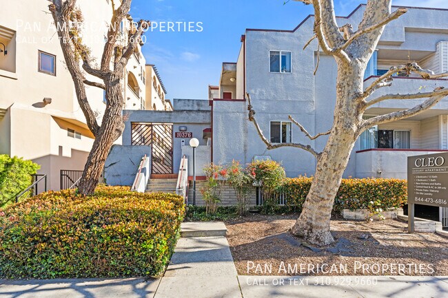 Building Photo - 10380 Almayo Ave