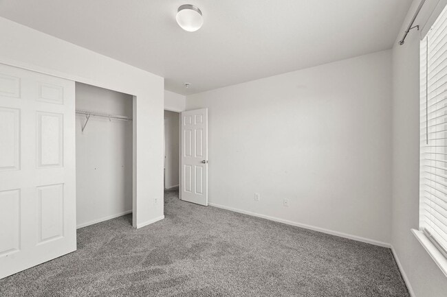 Building Photo - 11850 Kalmath Way