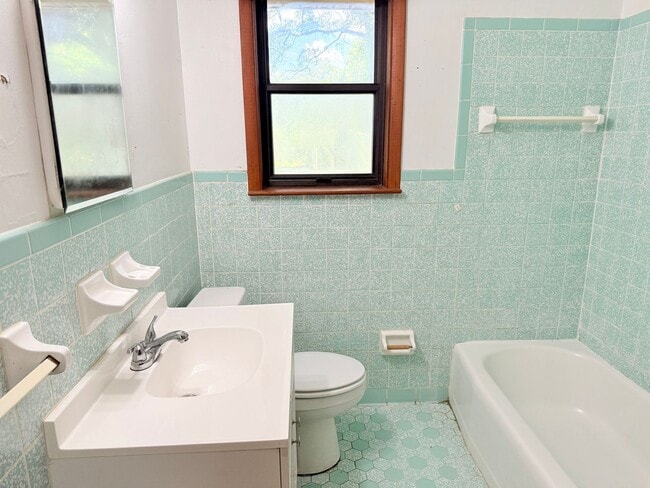Building Photo - Charming All Brick Home - Spacious Backyard