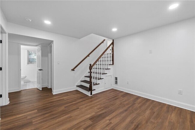 Building Photo - 3144 Flamingo Dr