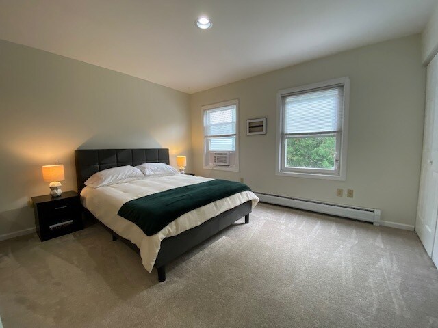 Building Photo - 160 Lyman Mdw