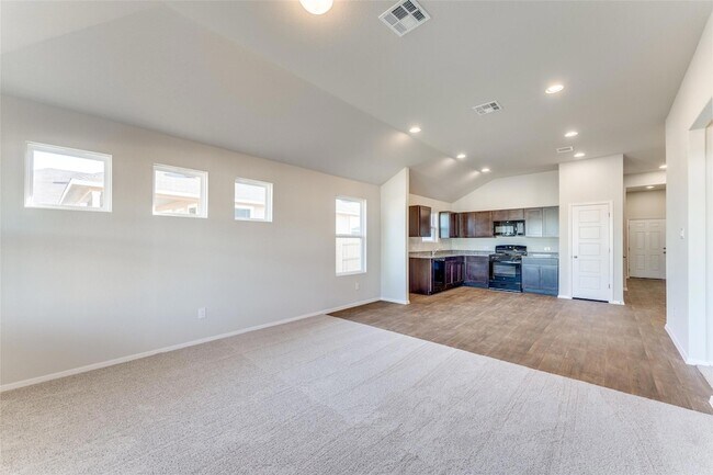 Building Photo - 147 Shugart St