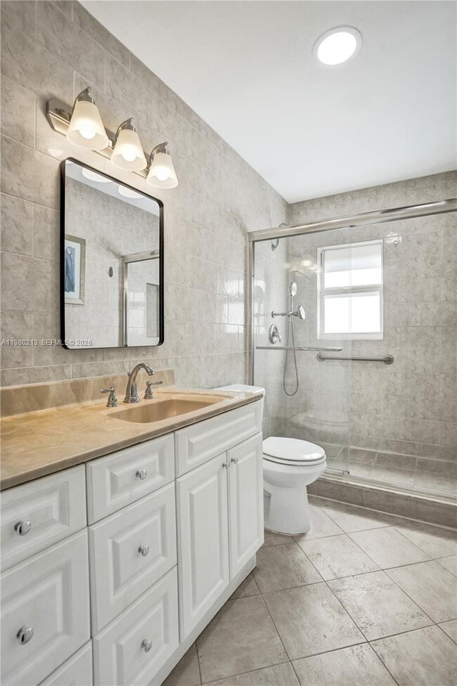 Building Photo - 2621 SW Natura Ave